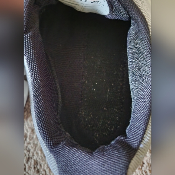 ON Running Cloud 5 Waterproof Shoes Glacier/White Womens 10.5 EUC - Picture 8 of 16